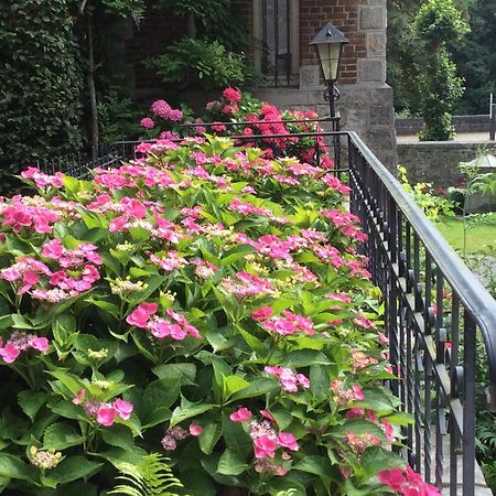 La Villa Des Roses Дюрби Екстериор снимка